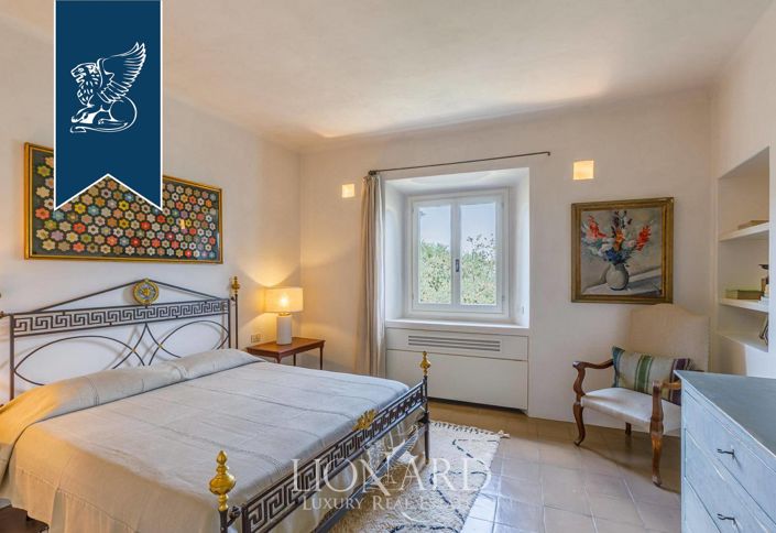 Image No.54-5 Bed Villa for sale