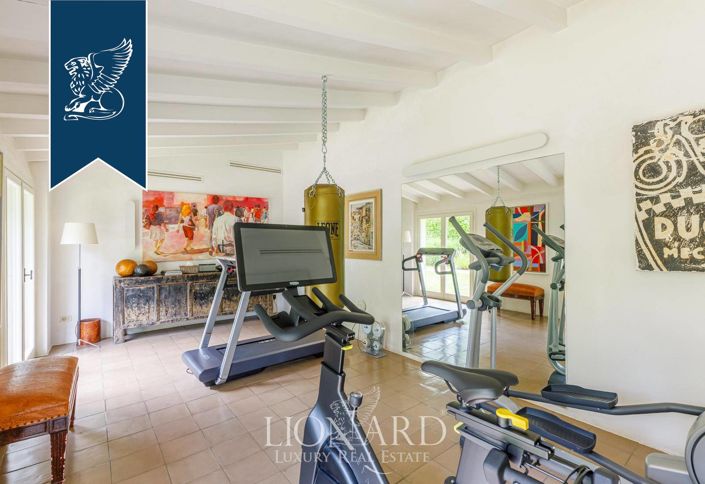 Image No.57-5 Bed Villa for sale