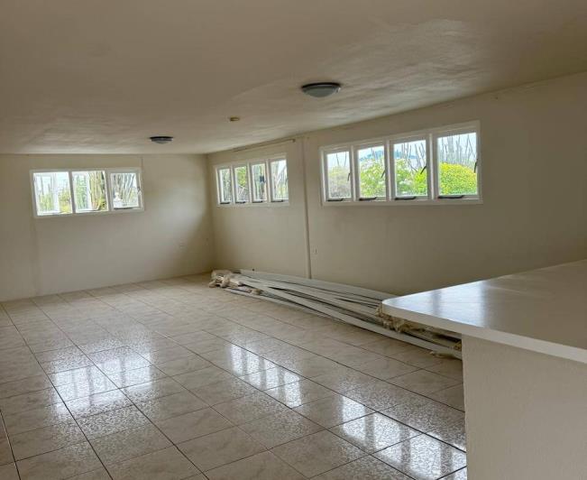 Image No.2-4 Bed House for sale