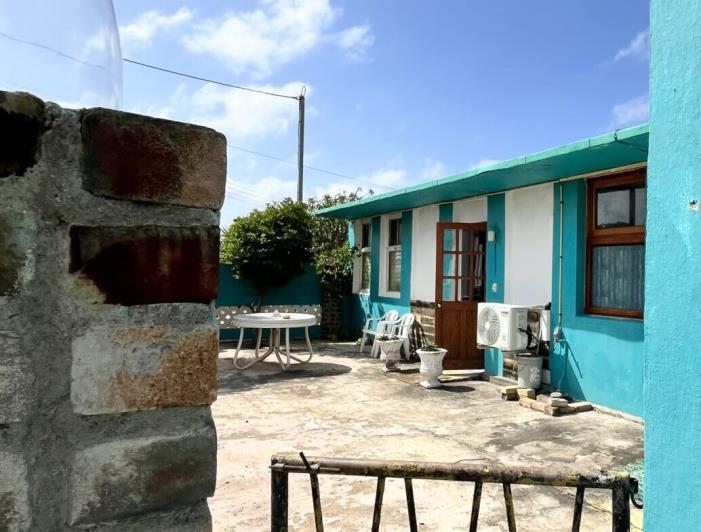 Image No.8-3 Bed House for sale