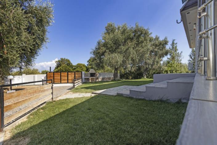 Image No.4-4 Bed House for sale