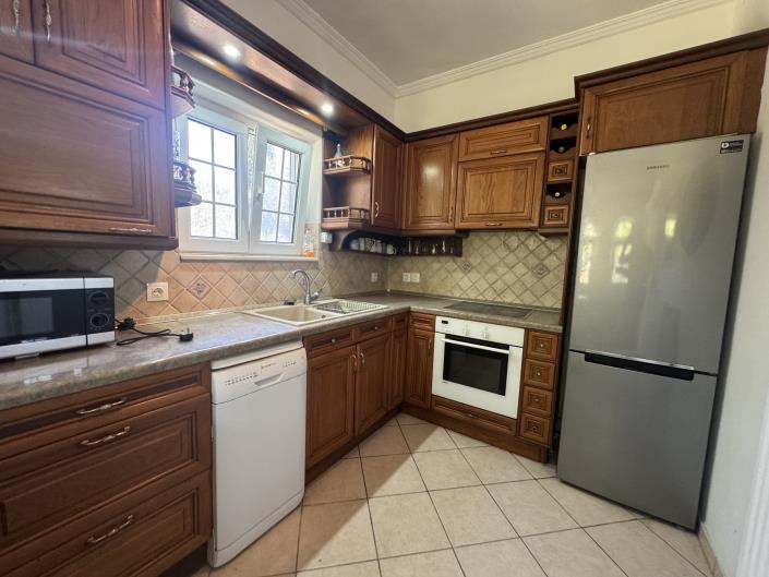 Image No.25-6 Bed Apartment for sale