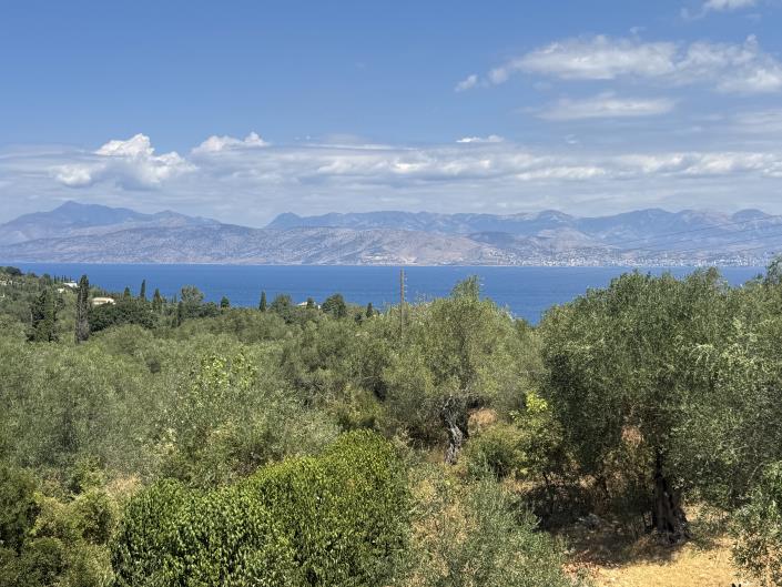 Image No.15-6 Bed Apartment for sale