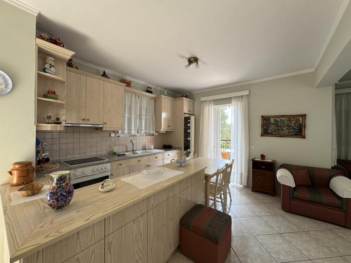 Image No.9-4 Bed House for sale