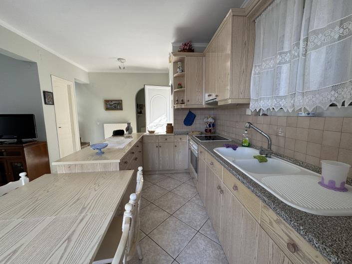 Image No.14-4 Bed House for sale