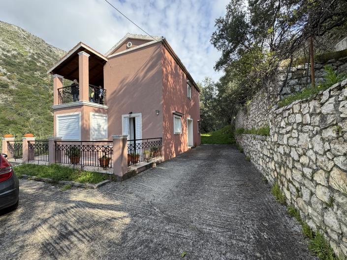 Image No.3-4 Bed House for sale