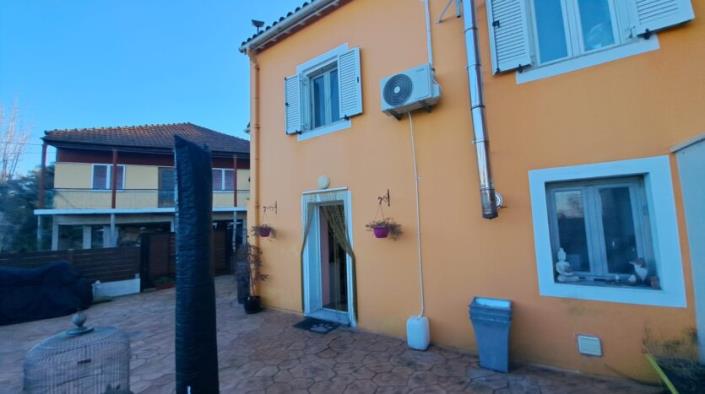 Image No.3-2 Bed House for sale