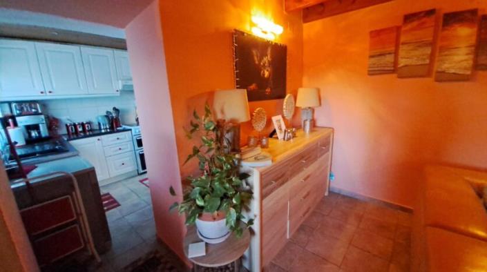 Image No.11-2 Bed House for sale