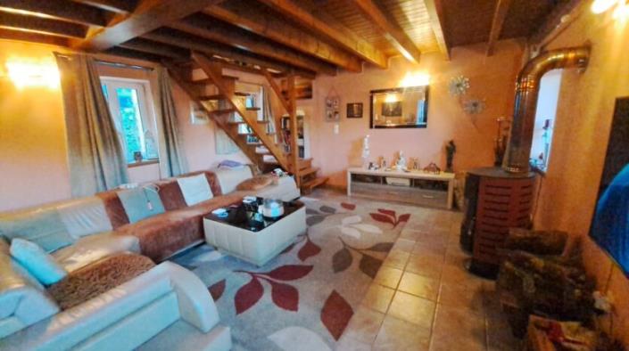 Image No.12-2 Bed House for sale