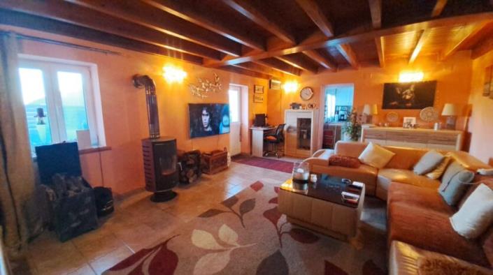 Image No.13-2 Bed House for sale