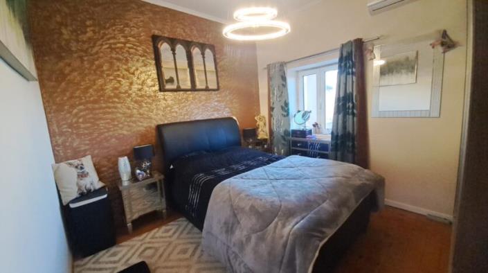 Image No.14-2 Bed House for sale