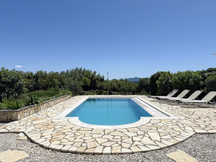 Image No.3-Villa de 4 chambres à vendre à Kato Korakiana