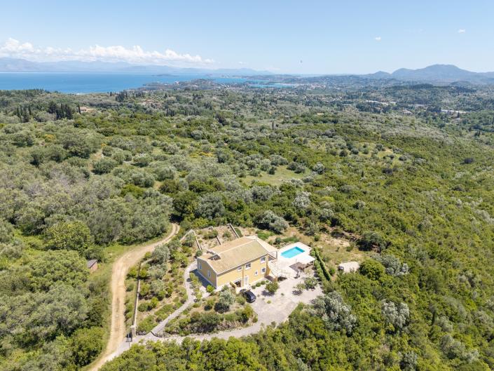 Image No.8-Villa de 4 chambres à vendre à Kato Korakiana