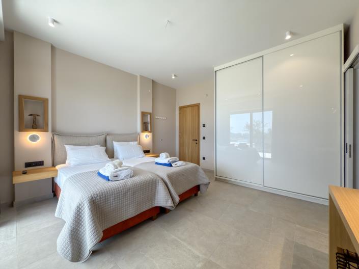 Image No.60-Villa de 4 chambres à vendre à Nissaki