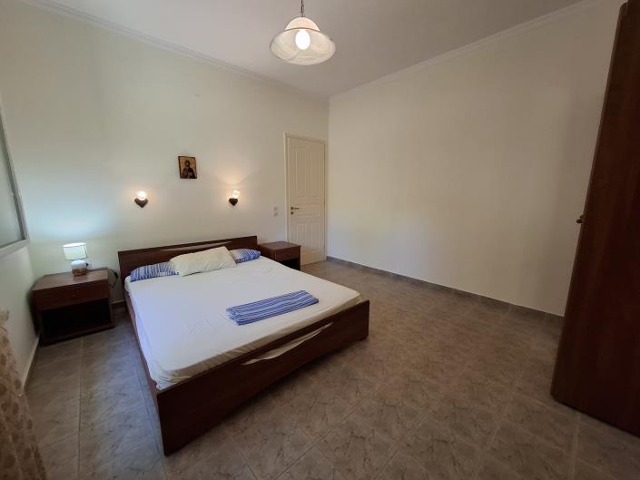 Image No.18-2 Bed House for sale