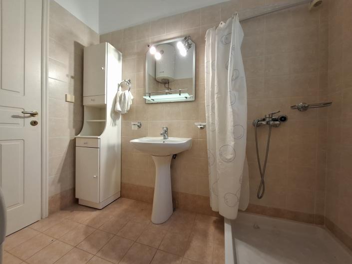 Image No.22-2 Bed House for sale