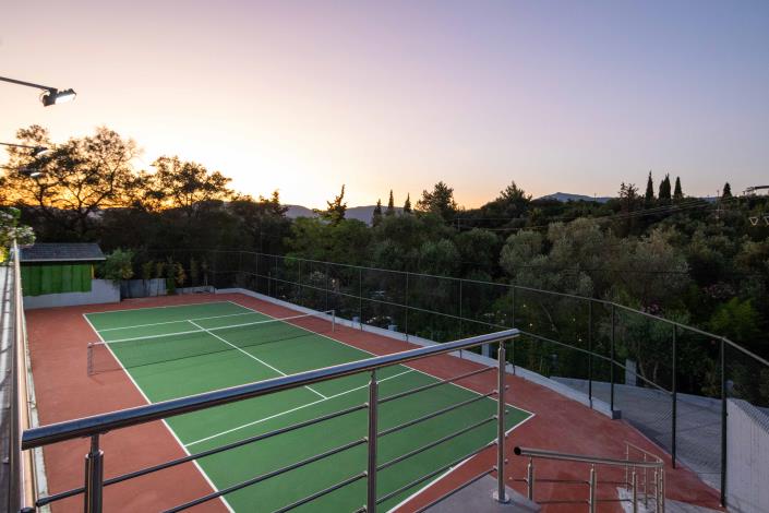 Image No.3-Villa de 5 chambres à vendre à Gouvia