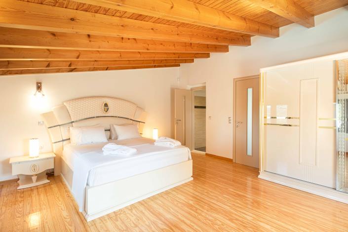 Image No.39-Villa de 5 chambres à vendre à Gouvia