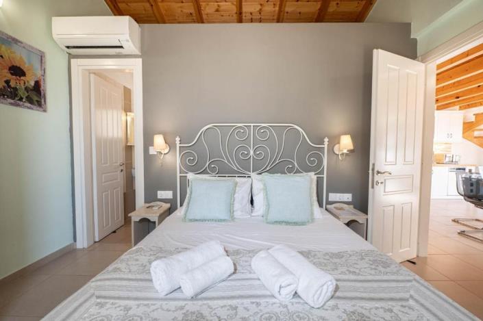 Image No.25-4 Bed Villa for sale