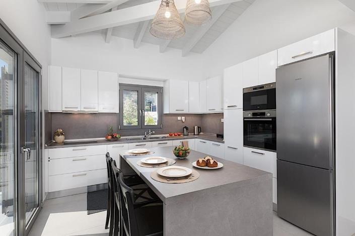 Image No.17-4 Bed Villa / Detached for sale