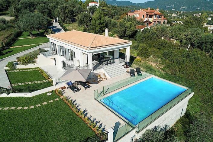 Image No.1-4 Bed Villa / Detached for sale