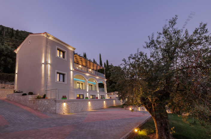 Image No.10-5 Bed Villa for sale