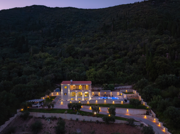 Image No.1-5 Bed Villa for sale