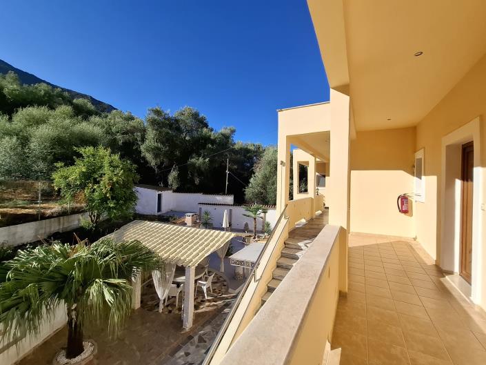 Image No.14-7 Bed House for sale