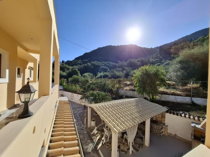 Image No.15-7 Bed House for sale