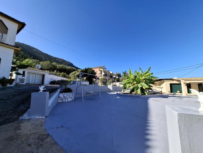 Image No.20-7 Bed House for sale