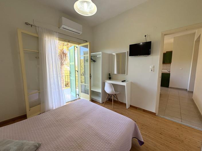 Image No.43-35 Bed House for sale