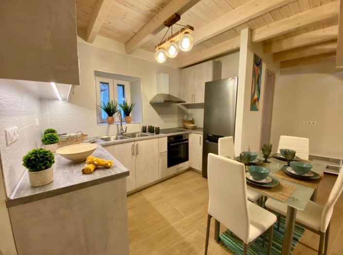 Image No.5-2 Bed Maisonette for sale