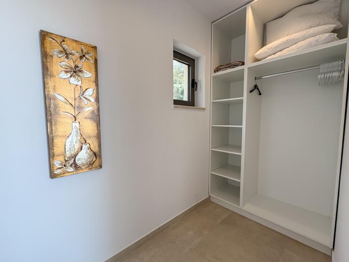 Image No.37-4 Bed Villa for sale