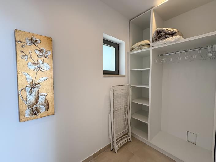 Image No.38-4 Bed Villa for sale