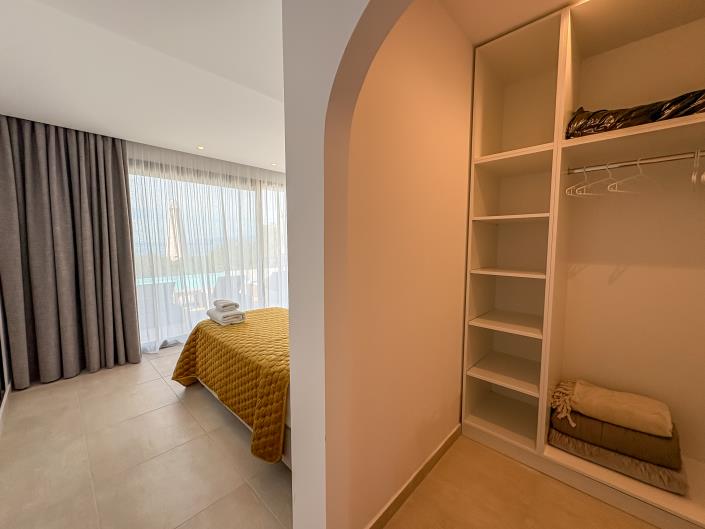 Image No.39-4 Bed Villa for sale