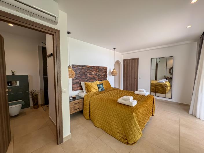 Image No.30-4 Bed Villa for sale