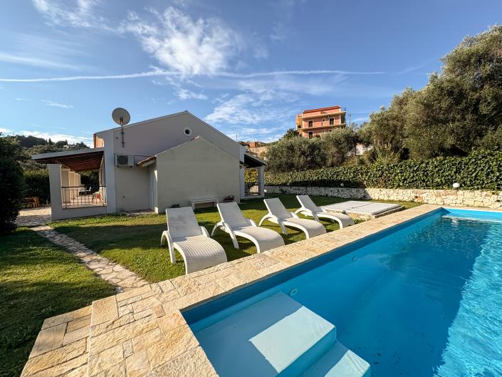 Image No.15-3 Bed Villa for sale