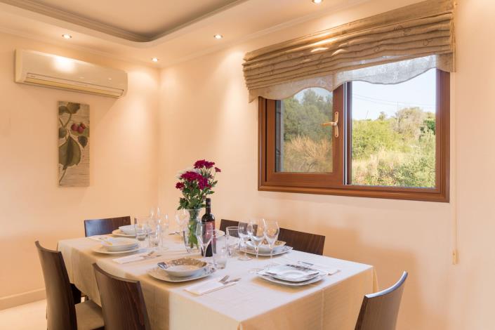 Image No.25-4 Bed Villa for sale