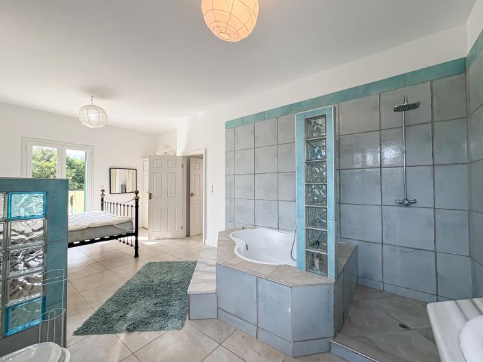 Image No.19-4 Bed Villa for sale