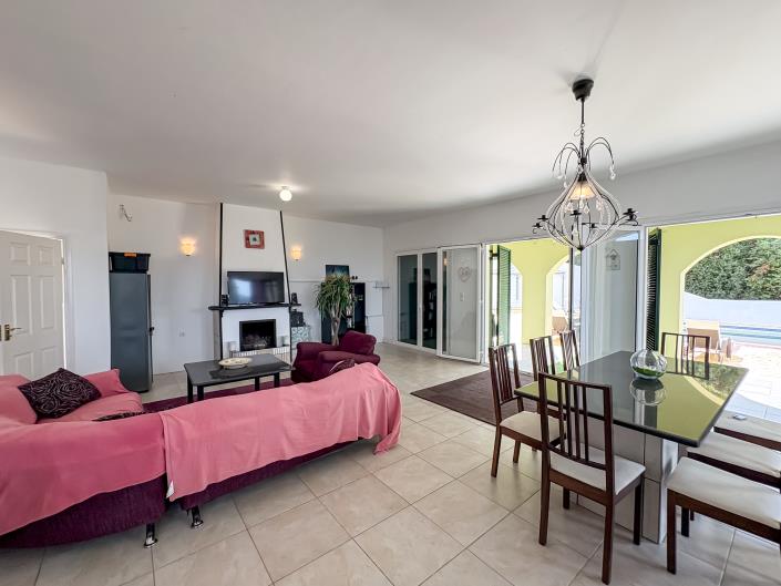 Image No.40-4 Bed Villa for sale