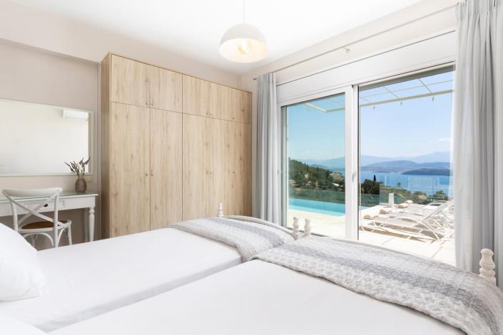 Image No.12-4 Bed Villa for sale