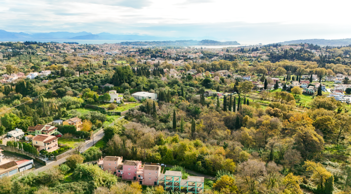 Image No.7-9 Bed House for sale