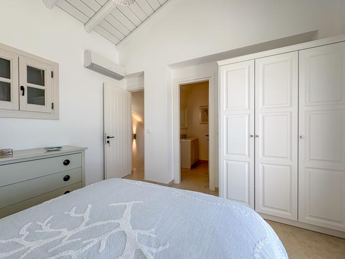 Image No.52-4 Bed Villa for sale