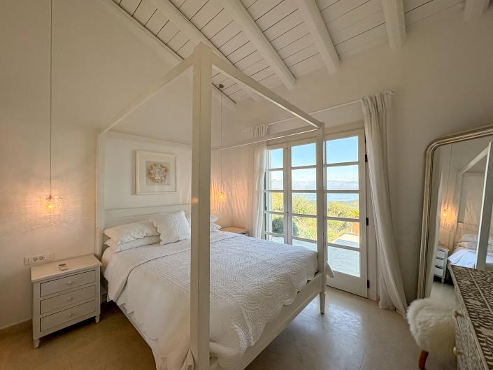 Image No.56-4 Bed Villa for sale