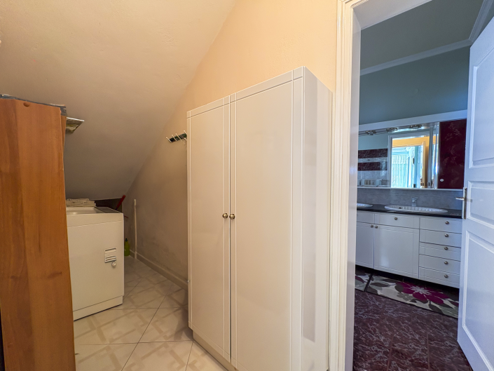 Image No.38-Villa de 4 chambres à vendre à Vigla