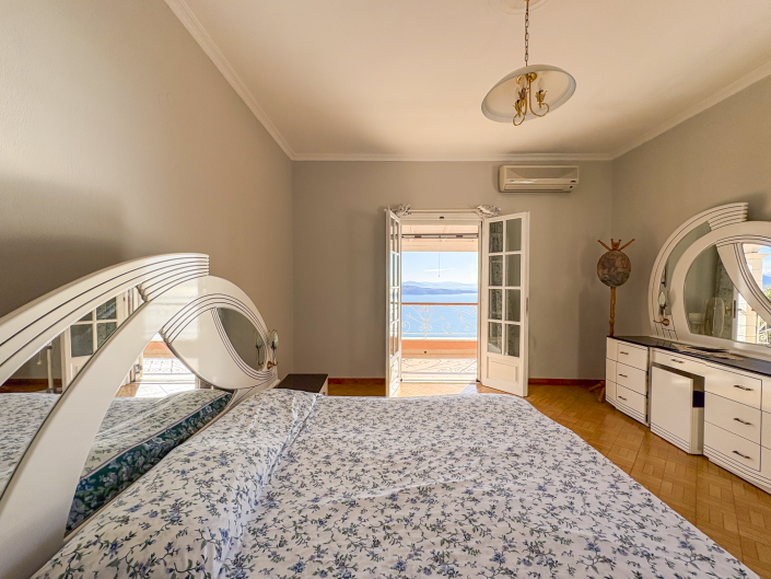 Image No.42-Villa de 4 chambres à vendre à Vigla