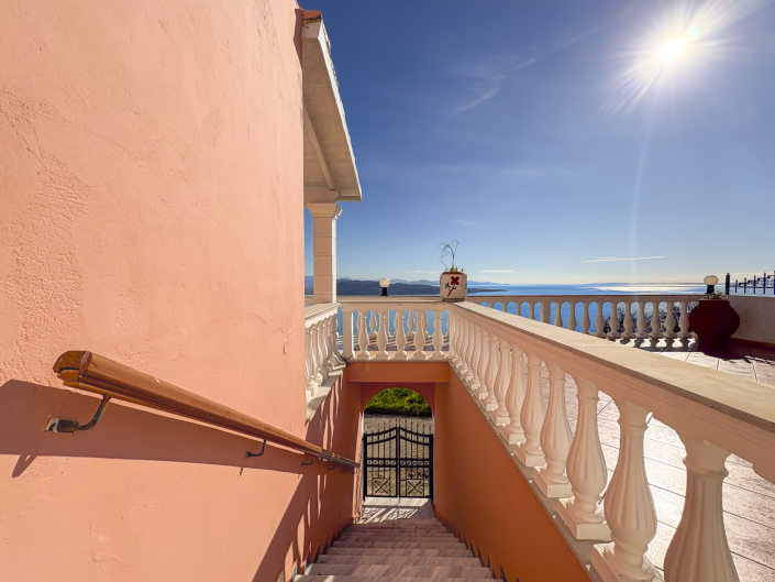 Image No.20-Villa de 4 chambres à vendre à Vigla