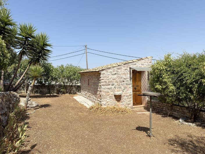 Image No.20-2 Bed Villa for sale