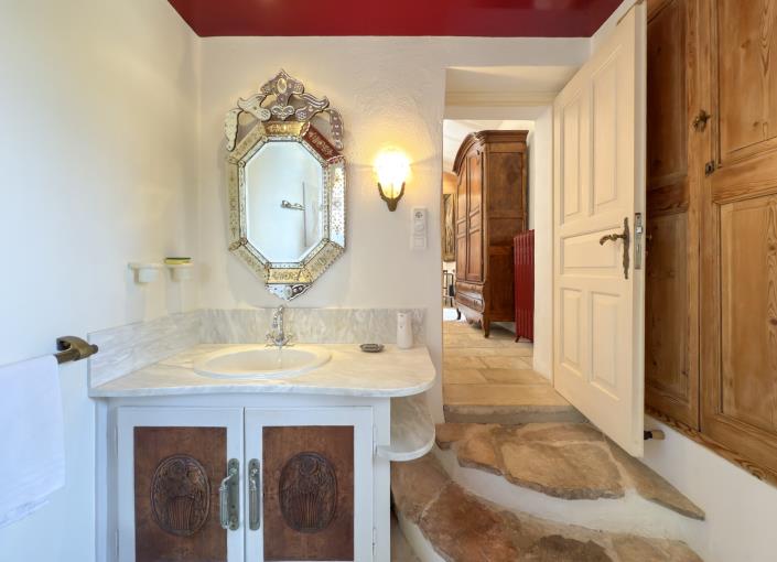 Image No.58-2 Bed Villa for sale