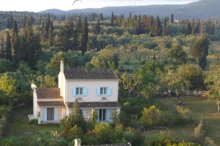 Image No.4-2 Bed Farmhouse for sale